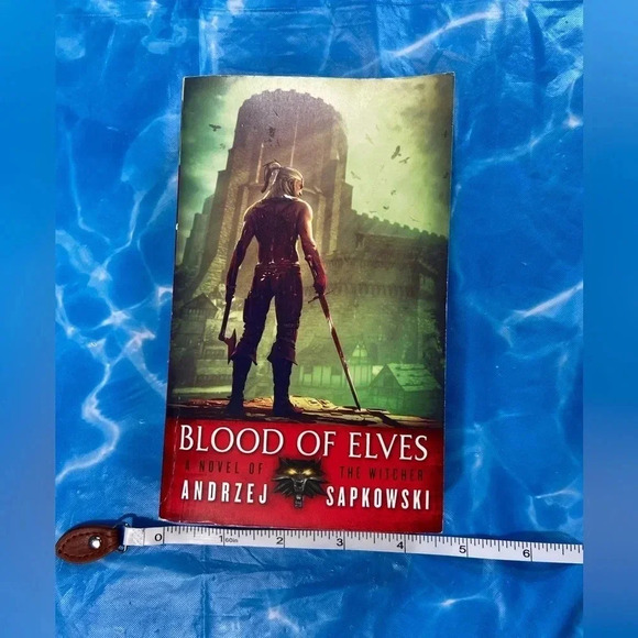π3 for $30πThe Witcher- Blood of the Elves -Paperback Novel -Andrzej Sapkowski - Picture 3 of 4
